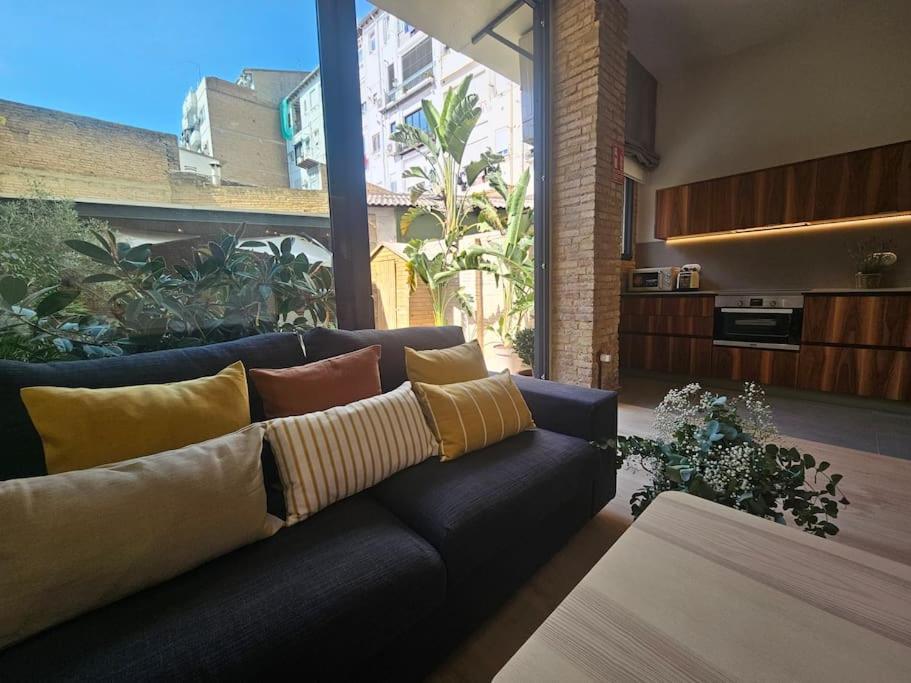 Tradicional Casa Con Patio Ruzafa Apartment บาเลนเซีย ภายนอก รูปภาพ