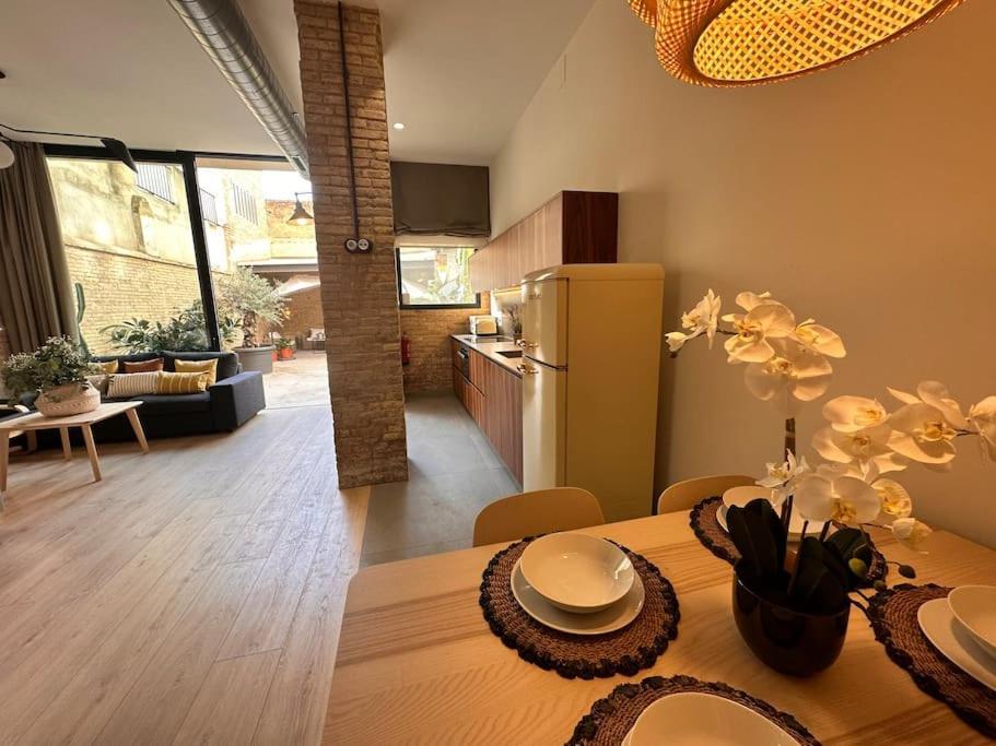 Tradicional Casa Con Patio Ruzafa Apartment บาเลนเซีย ภายนอก รูปภาพ