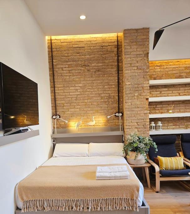 Tradicional Casa Con Patio Ruzafa Apartment บาเลนเซีย ภายนอก รูปภาพ