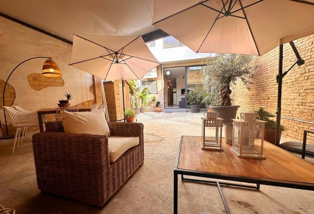 Tradicional Casa Con Patio Ruzafa Apartment บาเลนเซีย ภายนอก รูปภาพ