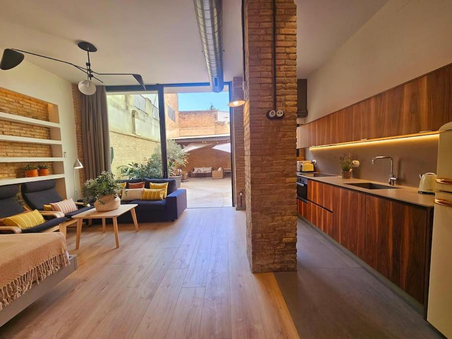 Tradicional Casa Con Patio Ruzafa Apartment บาเลนเซีย ภายนอก รูปภาพ