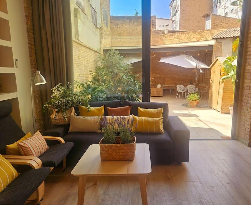 Tradicional Casa Con Patio Ruzafa Apartment บาเลนเซีย ภายนอก รูปภาพ