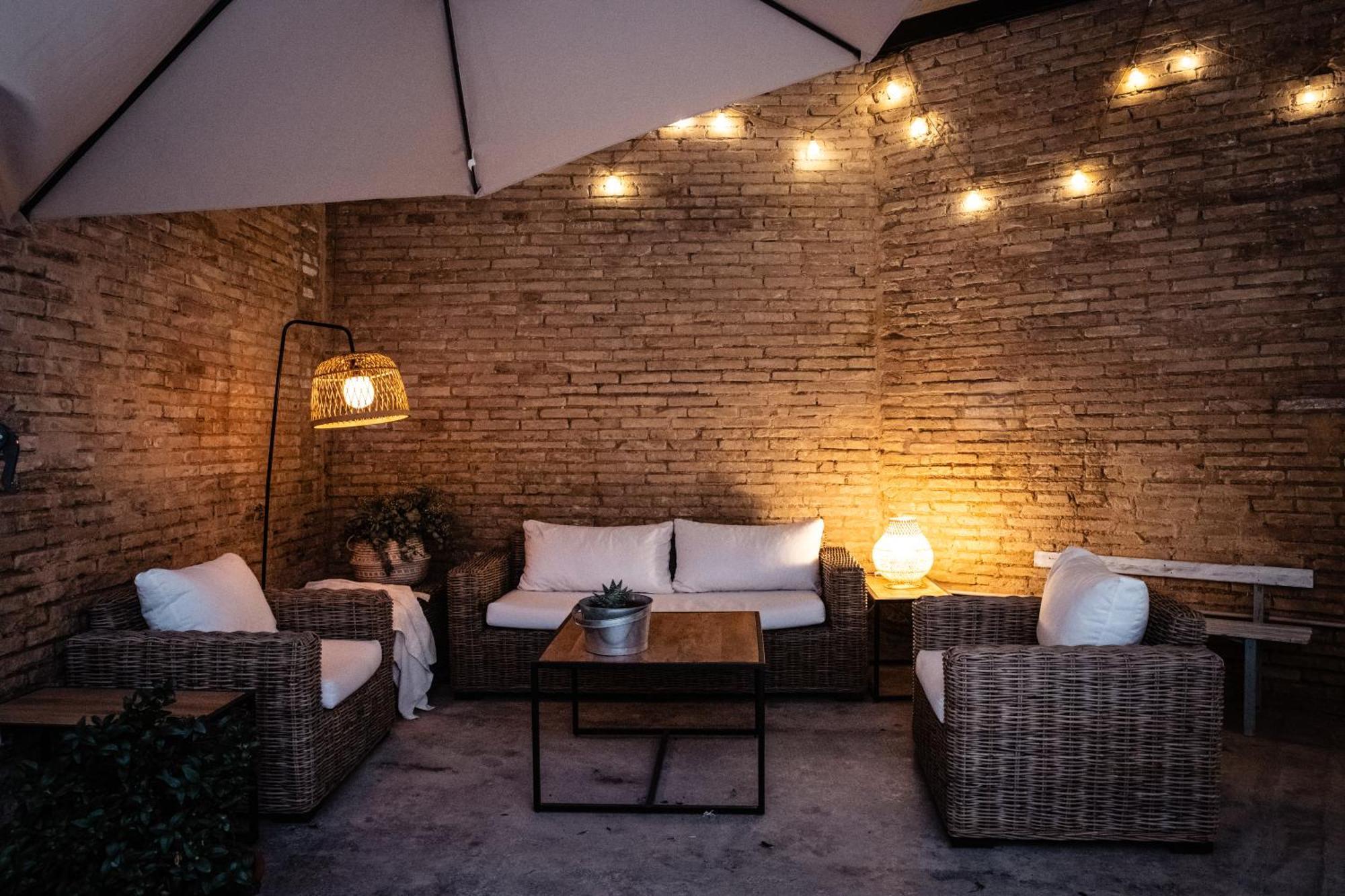 Tradicional Casa Con Patio Ruzafa Apartment บาเลนเซีย ภายนอก รูปภาพ